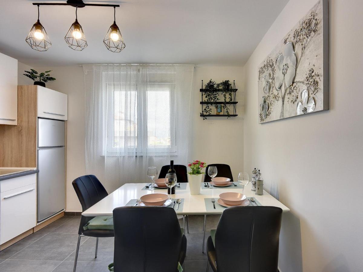 Villa Noemi By Interhome Ližnjan Extérieur photo
