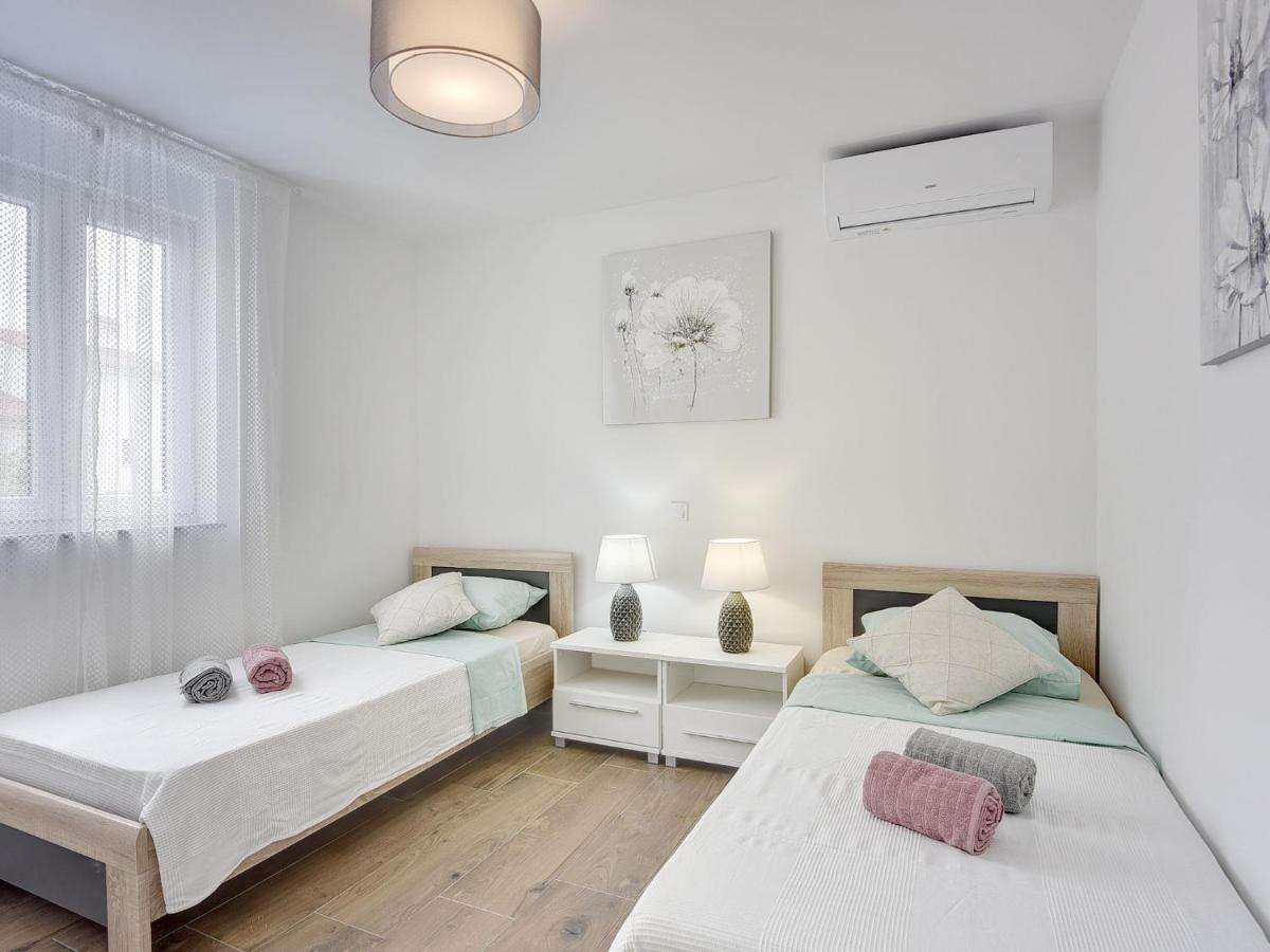 Villa Noemi By Interhome Ližnjan Extérieur photo